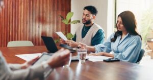 Best Study Abroad Consultants Delivering 100% Transparent Guidance for Students